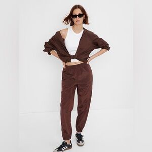 GAPFit Women's High Rise Brown Noir Lustre Windbreaker Joggers Size XL Tall